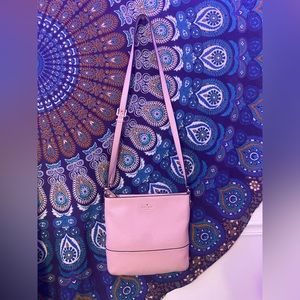 light pink kate spade crossbody bag